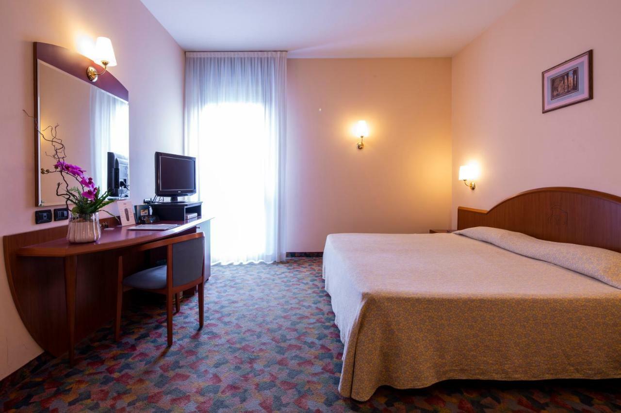 Hotel Persico'S San Giovanni in Persiceto Luaran gambar